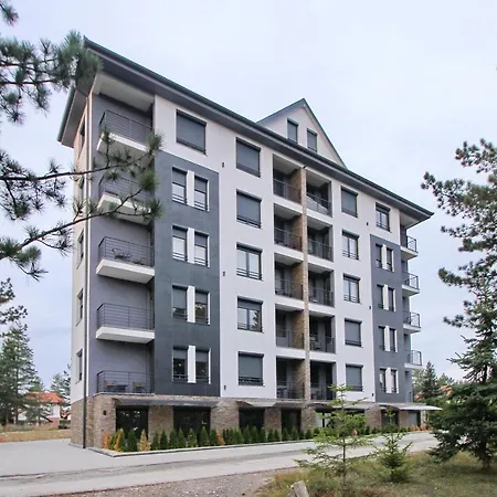 Binis Apartment *